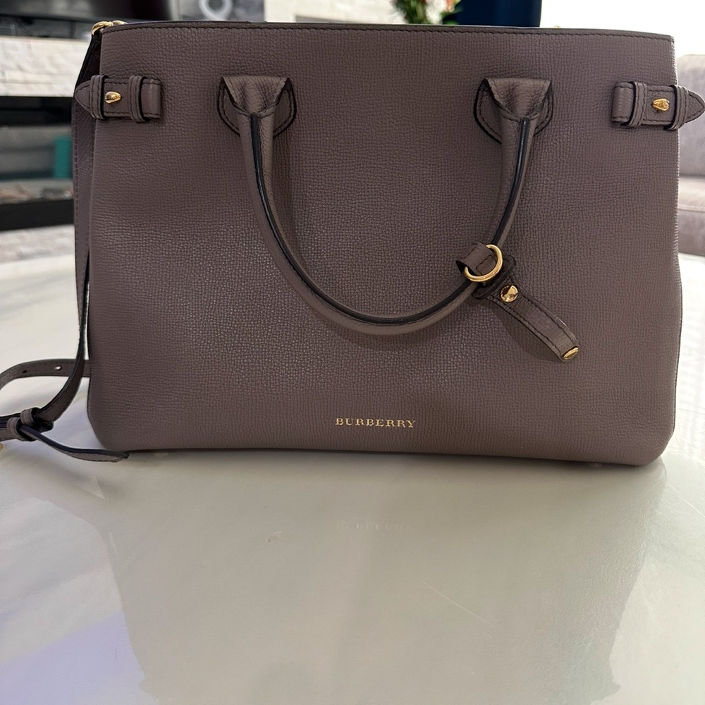Burberry medium purse and wallet